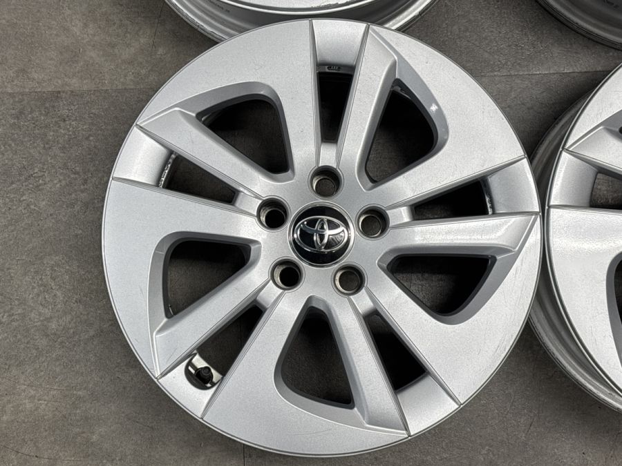 良好品】トヨタ 50 プリウス 純正 15in 6.5J +40 PCD100 4本セット